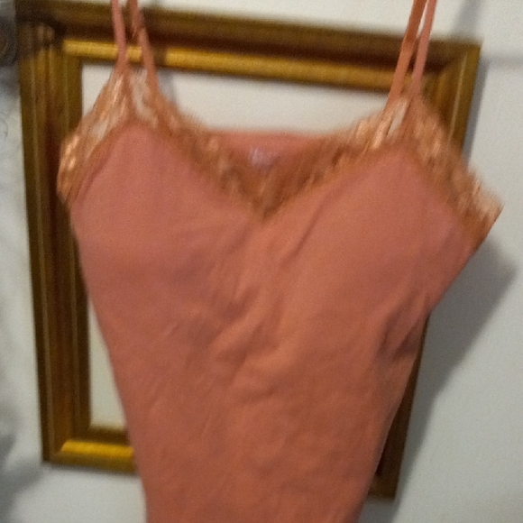2 Lace Trim Cami Tops - Picture 4 of 9